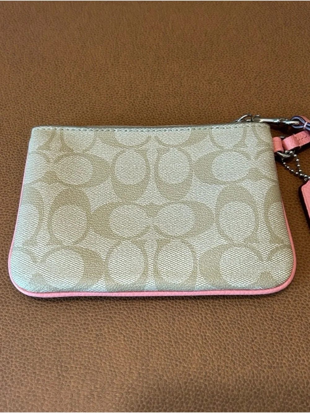 Coach Signature Corner Zip Small Wristlet with Hangtag